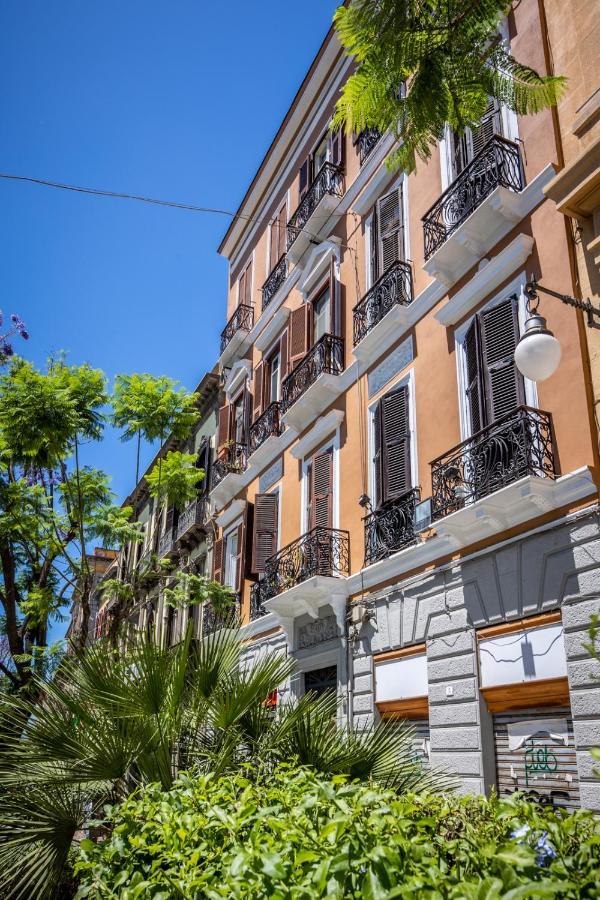 Cagliarifornia Acomodação com café da manhã Exterior foto